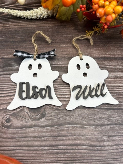 Boy and Girl ghost Halloween bucket tags.
