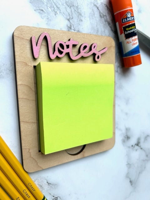 Showing the 3d layers of the sticky note holder.